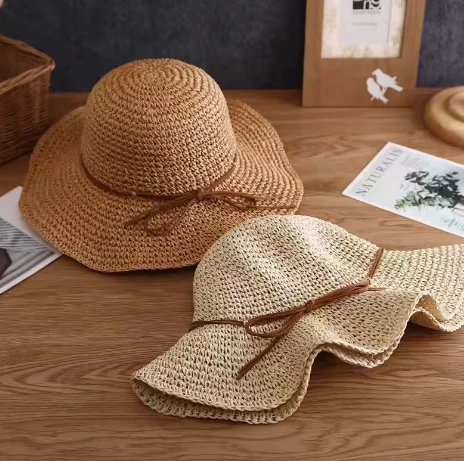 Klassieke opvouwbare papieren dames strandhoed