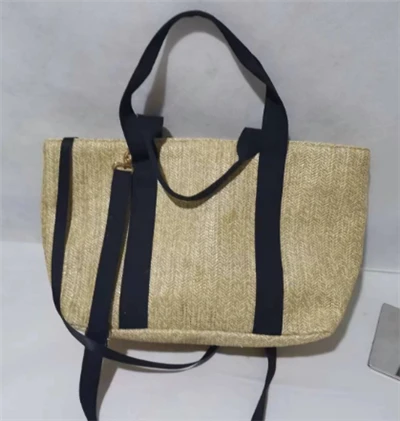 Duurzame strandhandtas van beige stro
