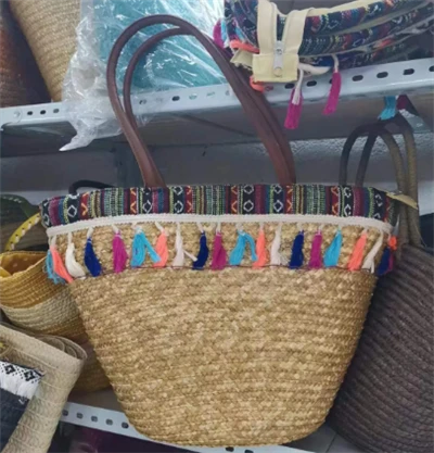 Kleurrijke kwastjes tarwe dames strozak