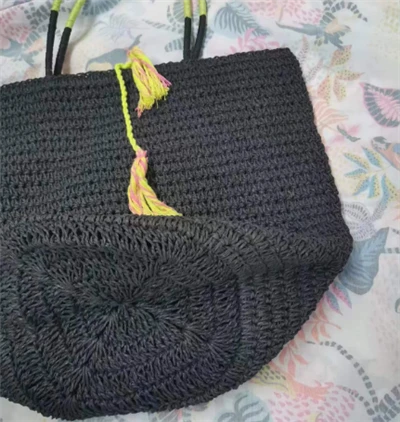 Zwart grote papieren stro dames tas