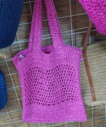 Roze op maat gemaakte gehaakte papieren damestas met logo