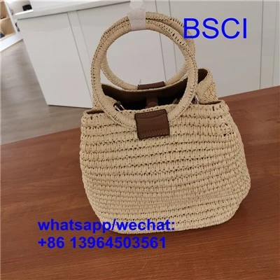 Boodschappentas van stro voor de zomer